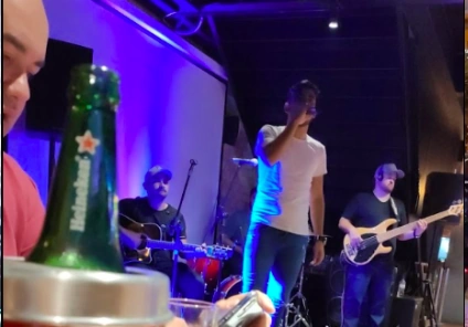 Maniestare Lounge Bar com Show ao vivo em Brasília - DF