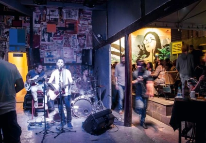 Lowbrow Lab Arte & Boteco com Show ao vivo em Goiânia - GO
